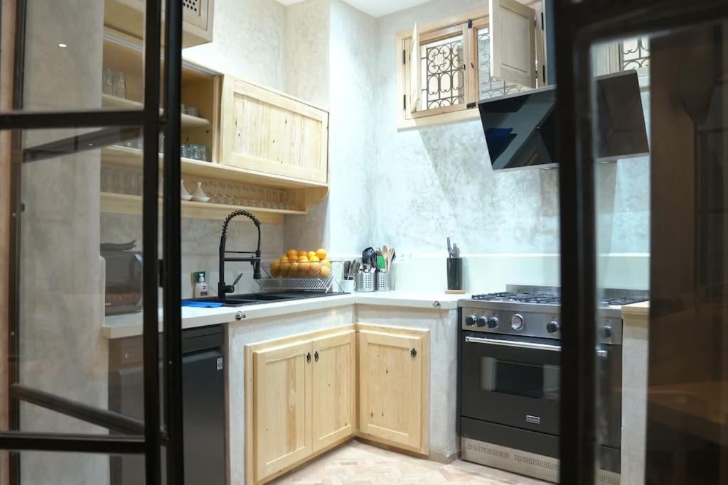 Riad Zhor Tanger - Medina ภายนอก รูปภาพ