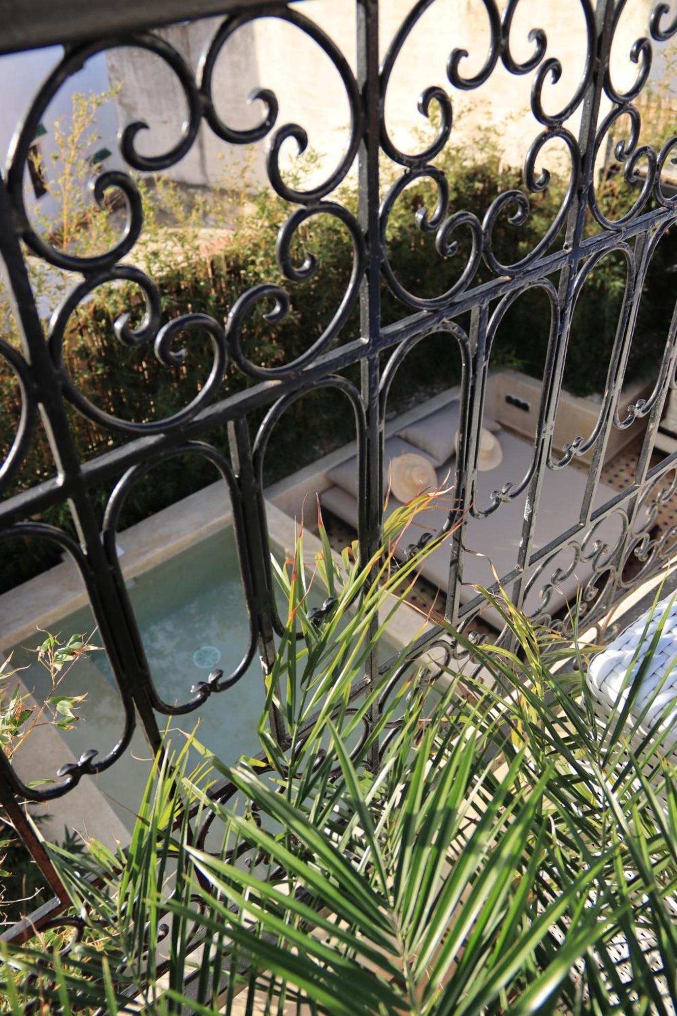 Riad Zhor Tanger - Medina ภายนอก รูปภาพ