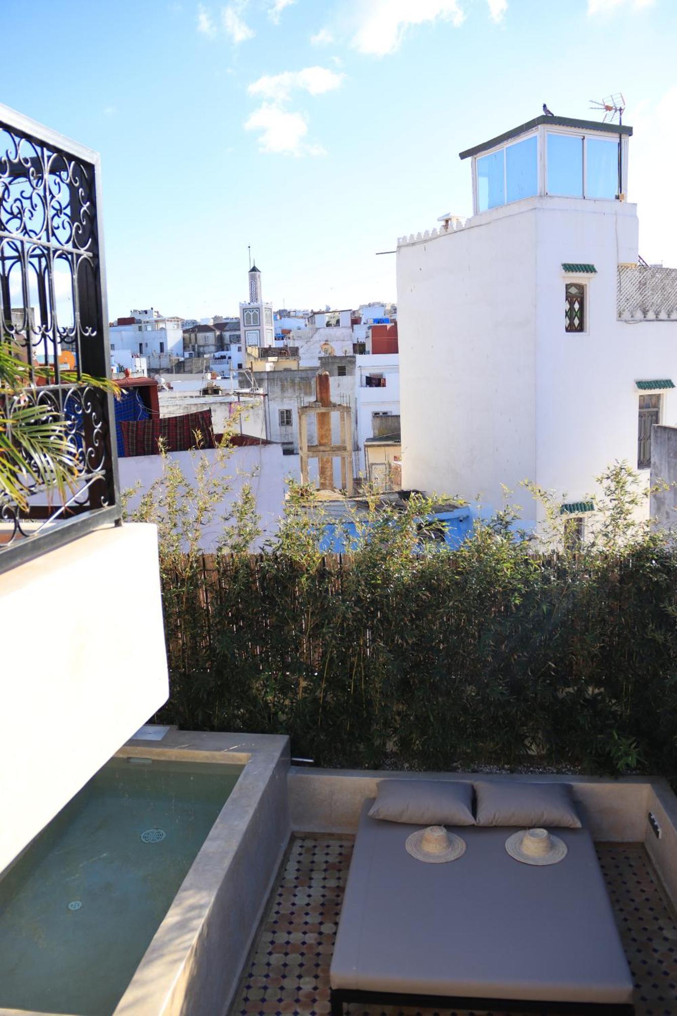 Riad Zhor Tanger - Medina ภายนอก รูปภาพ